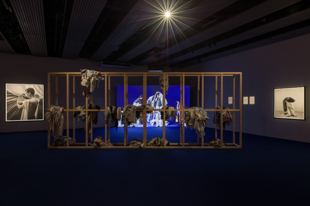 Review: ‘Waves’ of Displacement: Huang Po-Chih’s evocative exploration of labour and identity, at Hayward Gallery until 5 January